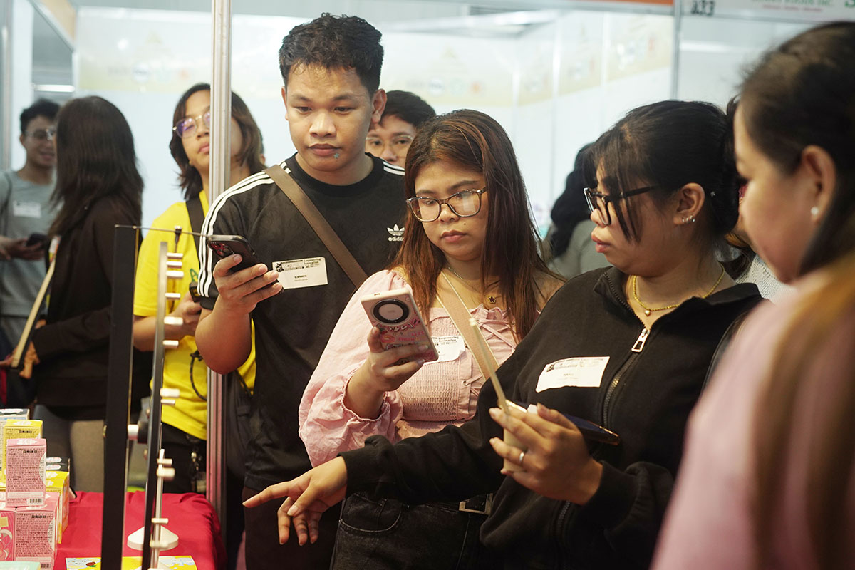 Oleolipo Booth Interaction